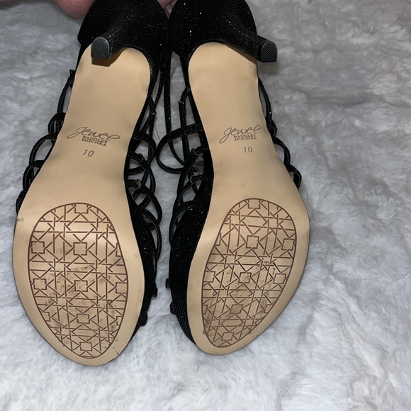 Badgley Mischka Jewel shoes - Picture 8 of 9